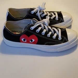 Play Converse black NEW